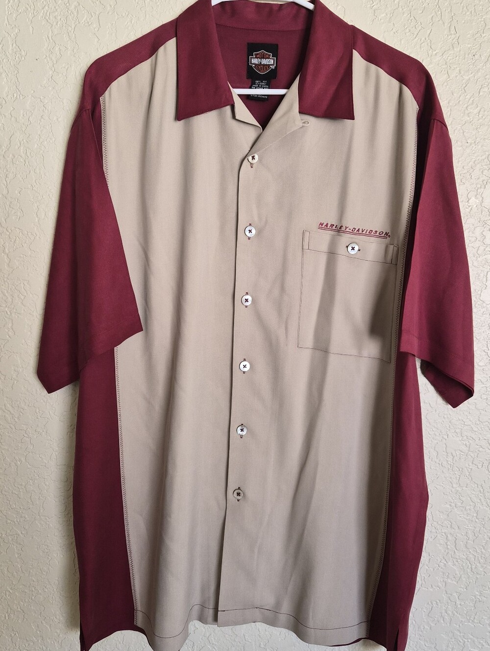 Harley-Davidson Men’s Two-Tone Burgundy and Beige Silk Short-Sleeve Button Shirt